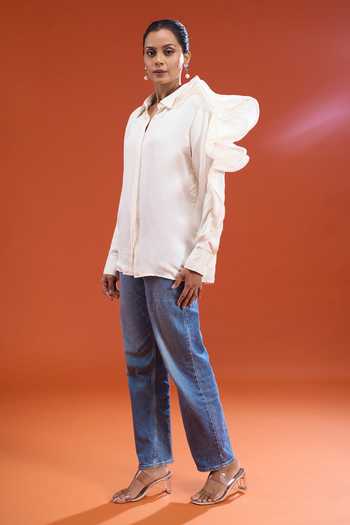 Varsha Wadhwa_Off White Georgette Collared Neck 3d Structured Ruffle Shirt _at_Aza_Fashions