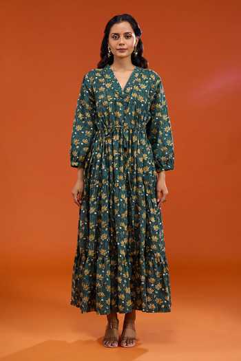 Shop Rivaaj Clothing Green Cotton V-neck Floral Print Tie-up Dress Online at Aza Fashions Shop_Rivaaj Clothing_Green Cotton V-neck Floral Print Tie-up Dress _Online_at_Aza_Fashions