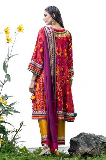 Studio Rang by Swati Mughal Garden Embroidered Kurta Set 