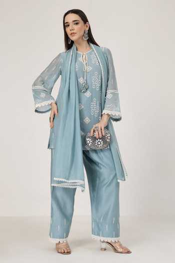KAPAAS Lace Work Chanderi Kurta Set 