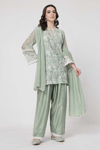 KAPAAS Lace Embroidered Kurta Set 