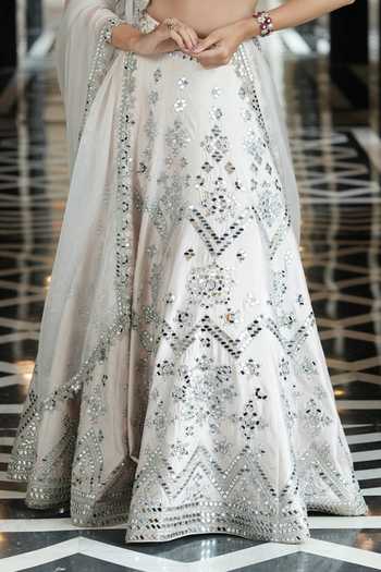 Buy Archana Kochhar Ivory Silk, Organza Sweetheart Neck Ainna Mirror Work Lehenga Set Buy_Archana Kochhar_Ivory Silk, Organza Sweetheart Neck Ainna Mirror Work Lehenga Set