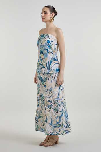 SOBARIKO_Blue Linen Bandeau Neck Penelope Print Layered Strapless Dress _Online_at_Aza_Fashions