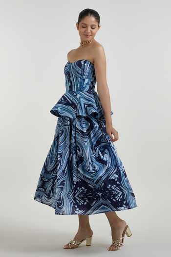 Buy_SOBARIKO_Blue Linen Bandeau Neck Marbela Marble Print Peplum Top And Skirt Set 