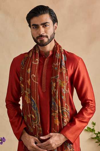 Buy_Kalista_Red Chanderi, Viscose Aarush Plain Kurta Set With Dupatta 