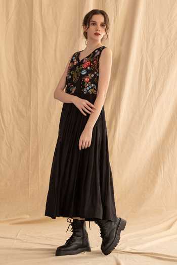Shop Dried Flowers Black Silk, Cotton, Chanderi V-neck Sleeveless Floral Embroidered Dress Online at Aza Fashions Shop_Dried Flowers_Black Silk, Cotton, Chanderi V-neck Sleeveless Floral Embroidered Dress _Online_at_Aza_Fashions
