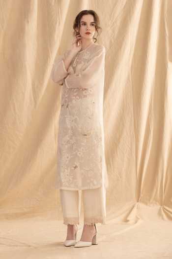 Dried Flowers_Ivory Silk Organza, Chanderi High Neck Floral Applique Kurta Set _Online_at_Aza_Fashions