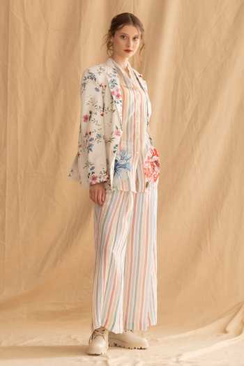 Dried Flowers Multi Color Cotton, Linen Notched Neck Pure Ditsy Print Jacket Online at Aza Fashions Dried Flowers_Multi Color Cotton, Linen Notched Neck Pure Ditsy Print Jacket _Online_at_Aza_Fashions