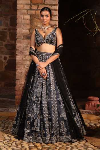 Devkalii Black Net V-neck Floral Embroidered Lehenga Set at Aza Fashions Devkalii_Black Net V-neck Floral Embroidered Lehenga Set _at_Aza_Fashions