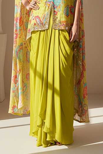Basanti Kapde aur Koffee Green Crepe Round Neck Printed Cape Skirt Set Online at Aza Fashions Basanti Kapde aur Koffee_Green Crepe Round Neck Printed Cape Skirt Set _Online_at_Aza_Fashions