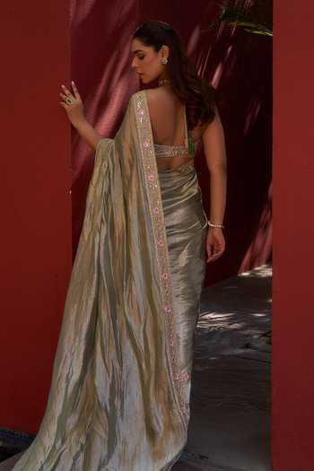 Shop House of Arshiyaa Green Tissue Sweetheart Neck Pure Saree With Blouse at Aza Fashions Shop_House of Arshiyaa_Green Tissue Sweetheart Neck Pure Saree With Blouse _at_Aza_Fashions