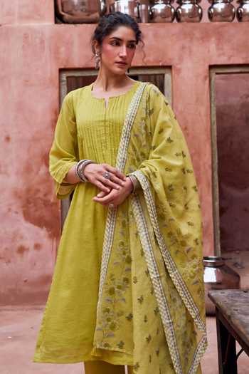Karaj Jaipur_Green Kota Doria, Cotton, Muslin (mulmul) Round Neck Doriya Kurta Set _Online_at_Aza_Fashions