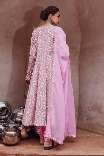 Karaj Jaipur_Pink Kota Doria, Cotton, Muslin V-neck Printed Anarkali Set _Online_at_Aza_Fashions