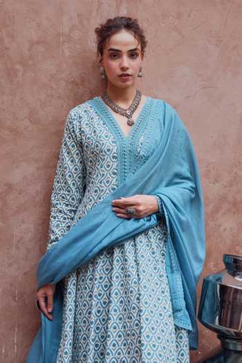 Shop Karaj Jaipur Blue Cotton, Kota Doria V-neck, Yes Floral Pattern Anarkali Set Shop_Karaj Jaipur_Blue Cotton, Kota Doria V-neck, Yes Floral Pattern Anarkali Set