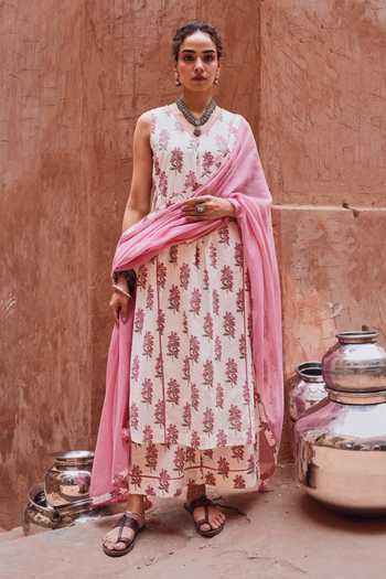 Karaj Jaipur Floral Print Cotton Kurta Set
