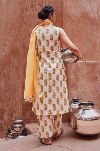 Karaj Jaipur Floral Print Cotton Kurta Set