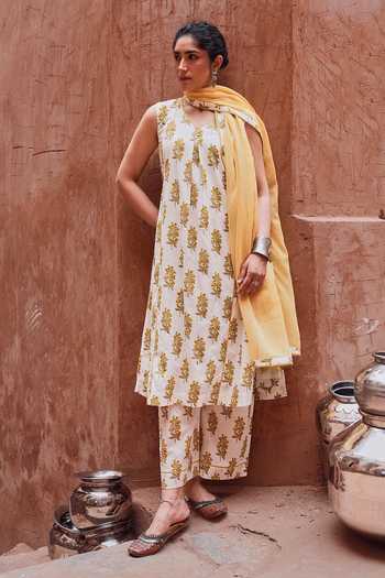 Karaj Jaipur Floral Print Cotton Kurta Set