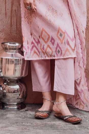 Karaj Jaipur Pink Cotton, Chanderi, Muslin (mulmul) Round Neck Embroidered Kurta Set Online at Aza Fashions Karaj Jaipur_Pink Cotton, Chanderi, Muslin (mulmul) Round Neck Embroidered Kurta Set _Online_at_Aza_Fashions