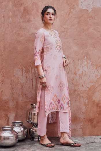 Karaj Jaipur Pink Cotton, Chanderi, Muslin (mulmul) Round Neck Embroidered Kurta Set at Aza Fashions Karaj Jaipur_Pink Cotton, Chanderi, Muslin (mulmul) Round Neck Embroidered Kurta Set _at_Aza_Fashions