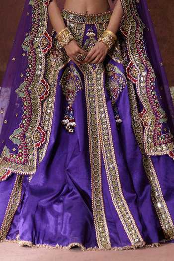 Buy Payal & Zinal Purple Organza Sweetheart Neck Padmini Handwork Embroidered Lehenga Set Online at Aza Fashions Buy_Payal & Zinal_Purple Organza Sweetheart Neck Padmini Handwork Embroidered Lehenga Set _Online_at_Aza_Fashions