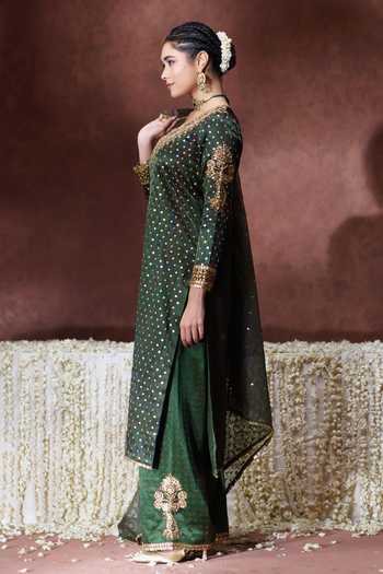 Buy Payal & Zinal Olive Green Organza V-neck Reet Hand Embellished Kurta Set Buy_Payal & Zinal_Olive Green Organza V-neck Reet Hand Embellished Kurta Set