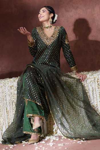 Shop Payal & Zinal Olive Green Organza V-neck Reet Hand Embellished Kurta Set Shop_Payal & Zinal_Olive Green Organza V-neck Reet Hand Embellished Kurta Set