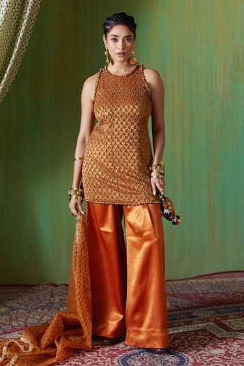 Buy_Payal & Zinal_Orange Organza Round Neck Shabana Block Print Kurta Set 