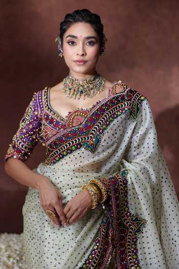 Shop Payal & Zinal Off White Organza, Satin Sweetheart Neck Bindya Embroidered Saree With Blouse Online at Aza Fashions Shop_Payal & Zinal_Off White Organza, Satin Sweetheart Neck Bindya Embroidered Saree With Blouse _Online_at_Aza_Fashions