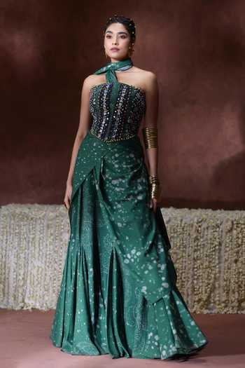 Payal & Zinal Green Georgette Bandeau Neck Rehana Printed Pre-draped Saree With Corset Blouse at Aza Fashions Payal & Zinal_Green Georgette Bandeau Neck Rehana Printed Pre-draped Saree With Corset Blouse _at_Aza_Fashions
