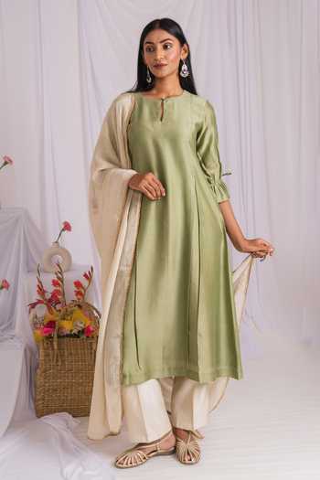 Mushio Hand Embellished Kurta Set 