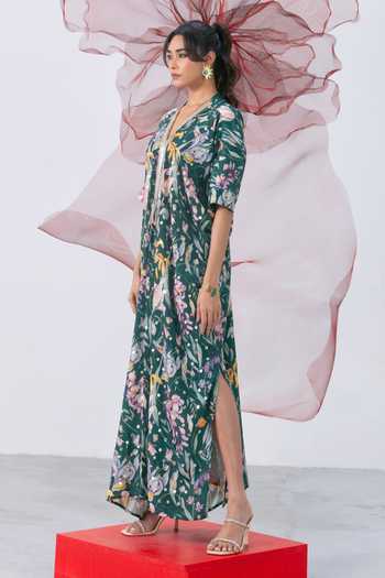 Buy_Vesture_Emerald Green Crepe V-neck Aarzoo Embellished Kaftan Dress _Online_at_Aza_Fashions