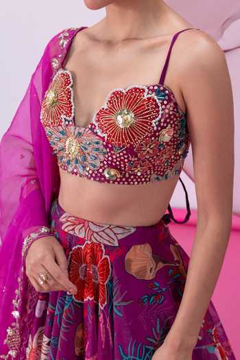 Shop Vesture Pink Organza Sweetheart Neck Aatrangi Floral Print Skirt Set Shop_Vesture_Pink Organza Sweetheart Neck Aatrangi Floral Print Skirt Set