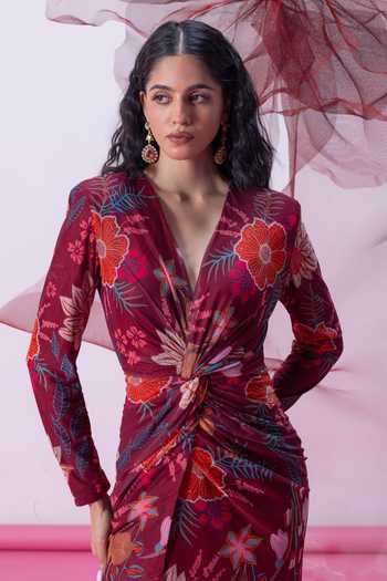 Buy_Vesture_Maroon Mesh Plunge Neck Falak Front Slit Print Gown 