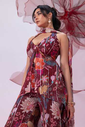 Buy_Vesture_Maroon Chiffon, Lurex Halter Neck, Yes Mahira Printed Kurta Slit Palazzo Set 