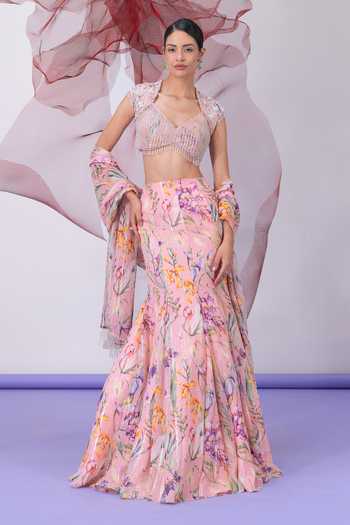 Vesture Shabnami Embroidered Blouse Printed Lehenga Set 