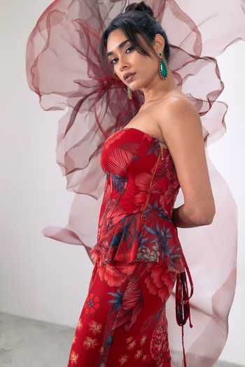 Buy_Vesture_Red Lycra, Mesh Sweetheart Neck Shola Printed Draped Skirt Set _Online_at_Aza_Fashions