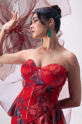 Buy_Vesture_Red Lycra, Mesh Sweetheart Neck Shola Printed Draped Skirt Set 