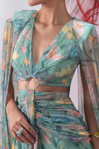 Buy_Vesture_Green Mesh, Lycra V-neck Titli Cape Sleeve Draped Gown 