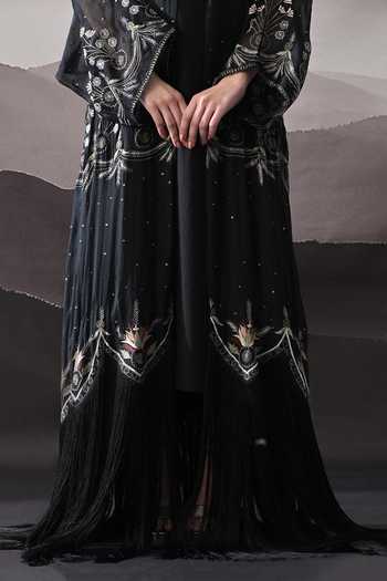Samant Chauhan_Black Organza Round Neck Floral Thread Embroidered Kaftan _at_Aza_Fashions