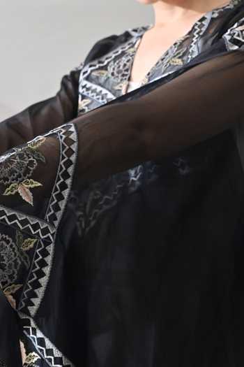Buy_Samant Chauhan_Black Cotton, Organza V-neck Geometric Embroidered Kaftan _Online_at_Aza_Fashions