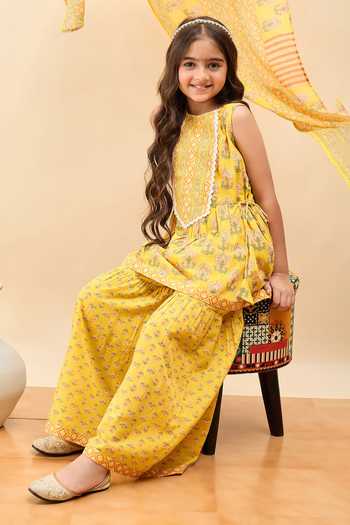 StyloBug Yellow Cotton Floral Print Kurta Set Online at Aza Fashions StyloBug_Yellow Cotton Floral Print Kurta Set_Online_at_Aza_Fashions