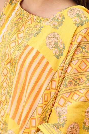 Shop StyloBug Yellow Cotton Floral Print Kurta Set Online at Aza Fashions Shop_StyloBug_Yellow Cotton Floral Print Kurta Set_Online_at_Aza_Fashions