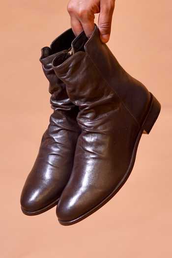 Buy_Dmodot_Brown Sprazzo Moro Leather Boots _Online_at_Aza_Fashions