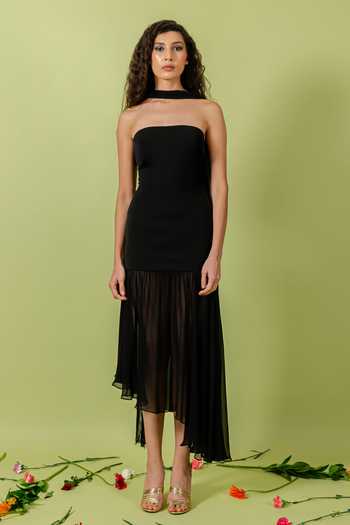 Swatee Singh_Black Georgette Bandeau Neck Asymmetric Hem Dress With Stole _Online_at_Aza_Fashions