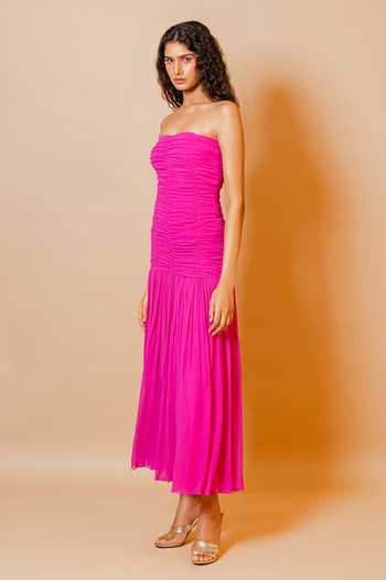 Buy_Swatee Singh_Magenta Georgette Bandeau Neck Dahlia Ruched Dress 
