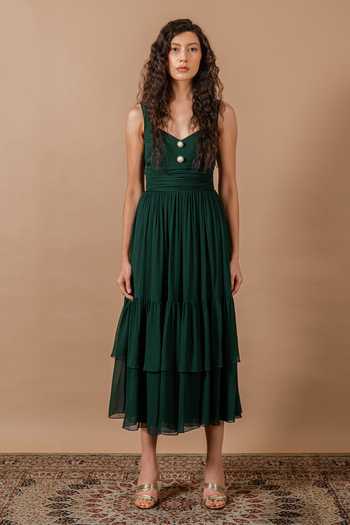 Buy_Swatee Singh_Emerald Green Georgette, Crepe Sweetheart Neck Camellia Pleated Midi Dress _Online_at_Aza_Fashions