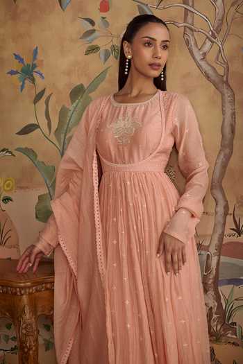 Kritika Dawar Pink Chanderi, Cotton Round Neck, Yes Evara Embroidered Anarkali Kurta Set at Aza Fashions Kritika Dawar_Pink Chanderi, Cotton Round Neck, Yes Evara Embroidered Anarkali Kurta Set _at_Aza_Fashions