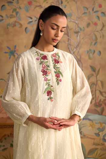 Buy Kritika Dawar Ivory Chanderi, Cotton Round Neck Ziya Aanar Embroidered Kurta Set Buy_Kritika Dawar_Ivory Chanderi, Cotton Round Neck Ziya Aanar Embroidered Kurta Set