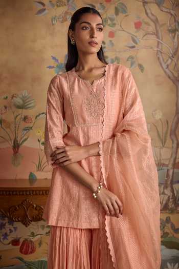 Kritika Dawar Pink Chanderi, Organza Split V-neck Ruh Embroidered Kurta And Gharara Set Online at Aza Fashions Kritika Dawar_Pink Chanderi, Organza Split V-neck Ruh Embroidered Kurta And Gharara Set _Online_at_Aza_Fashions