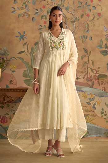 Kritika Dawar Ivory Chanderi, Cotton, Organza V-neck Chirai Hand Embroidered A-line Kurta Set Online at Aza Fashions Kritika Dawar_Ivory Chanderi, Cotton, Organza V-neck Chirai Hand Embroidered A-line Kurta Set _Online_at_Aza_Fashions